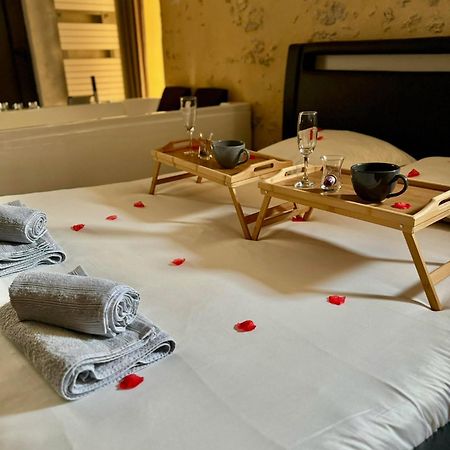 Love Queen Spa Detente Блуа Экстерьер фото